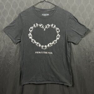 Pierce The Veil T Shirt Adult Size Medium Black Band Tee Chain Heart Metalcore
